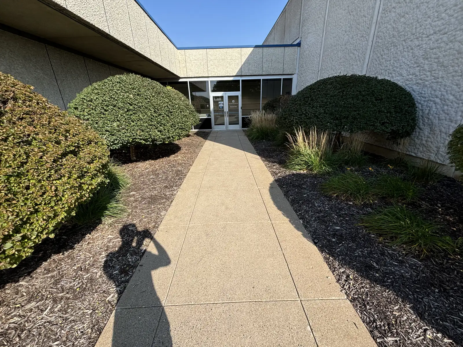 Commercial grand entrance patio and courtyard installation